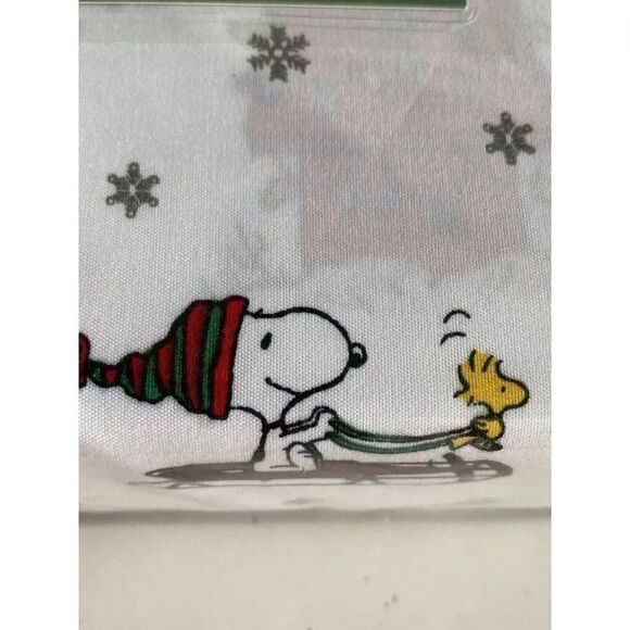 Peanuts Snoopy Charlie Brown Holiday Christmas Queen Size Soft Sheet Set NEW - Picture 7 of 15